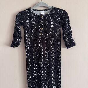 Lou Lou & Company Knotted Sleep Gown NB Newborn Baby Black White Gender Neutral